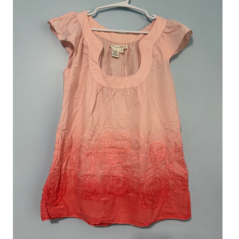 Studio M Women's‎ S Coral Peach Floral Embroidered Flutter Sleeve Tunic 1035